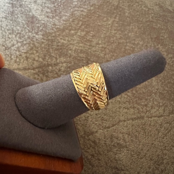 Source Unknown Gold Rings Collection - Picture 5 of 6